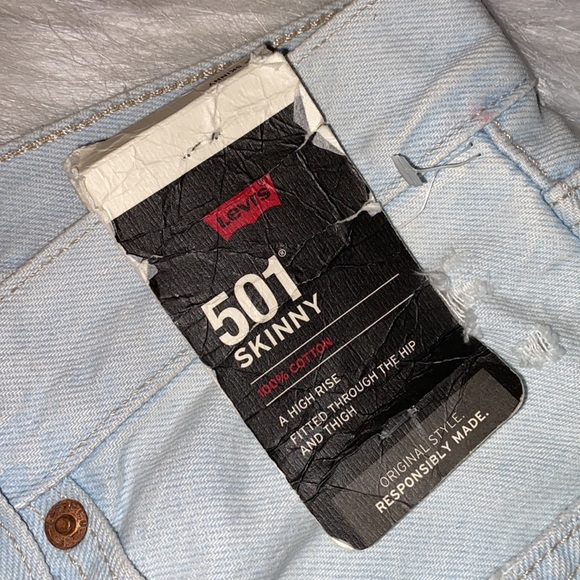 501 Skinny - Picture 6 of 16